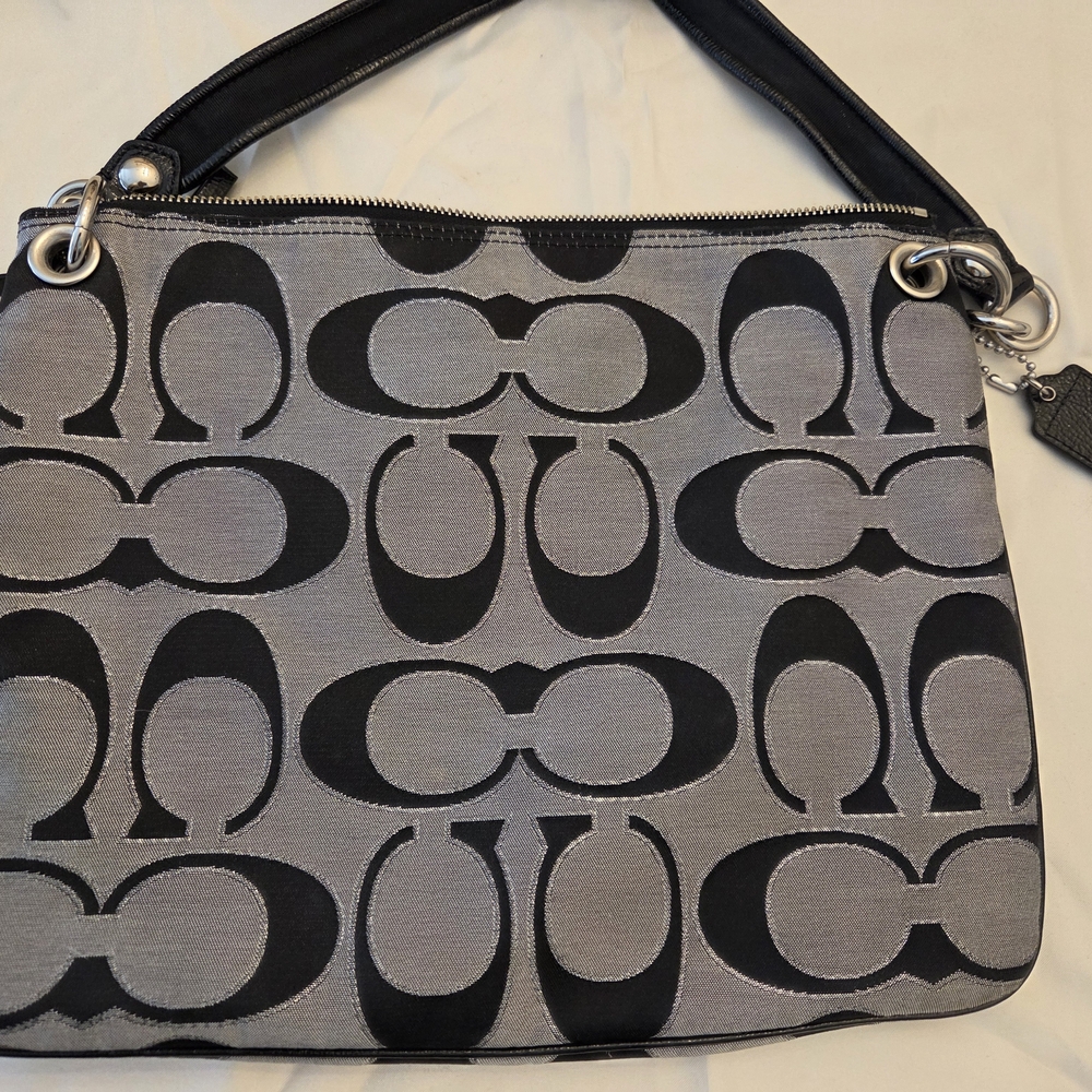 Coach Black and Gray Shoulder Bag - Picture 4 of 11